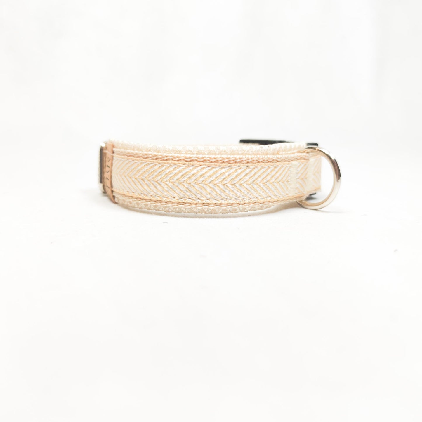 Halsband "Fishgrat"
