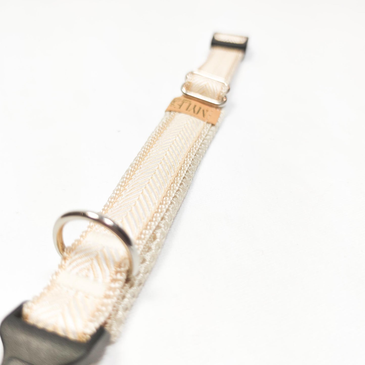 Halsband "Fishgrat"
